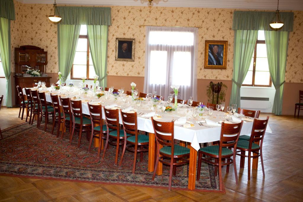Pensjonat Zamek 3*