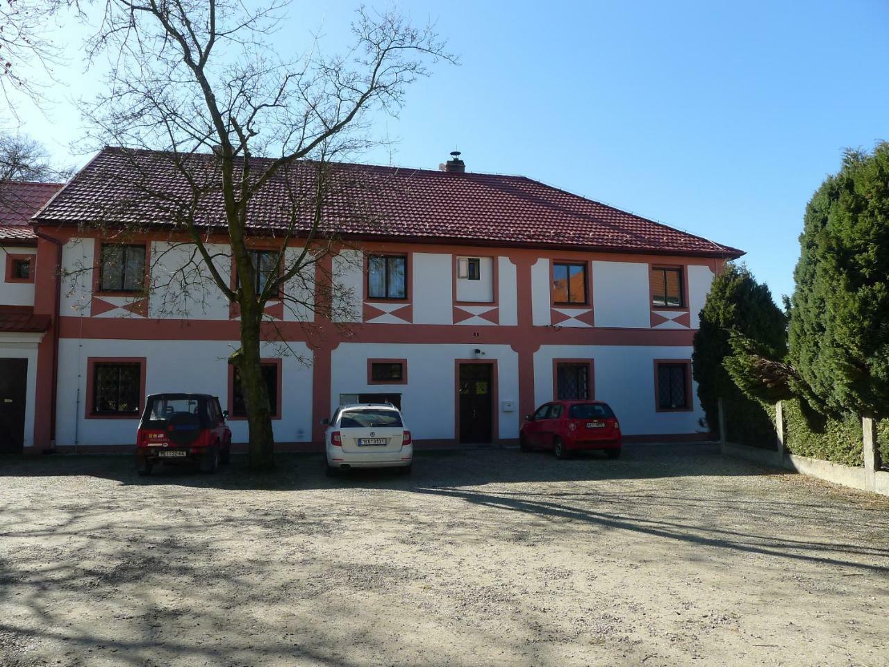 Zamek Pensjonat Lobec